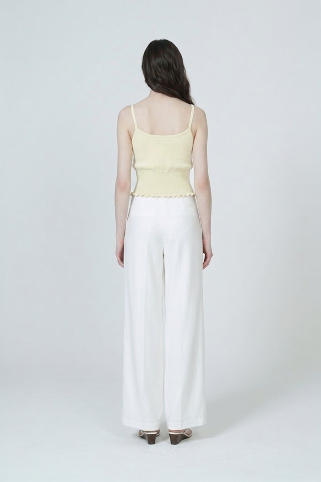 SCALLOP TRIMMED CAMISOLE TOP