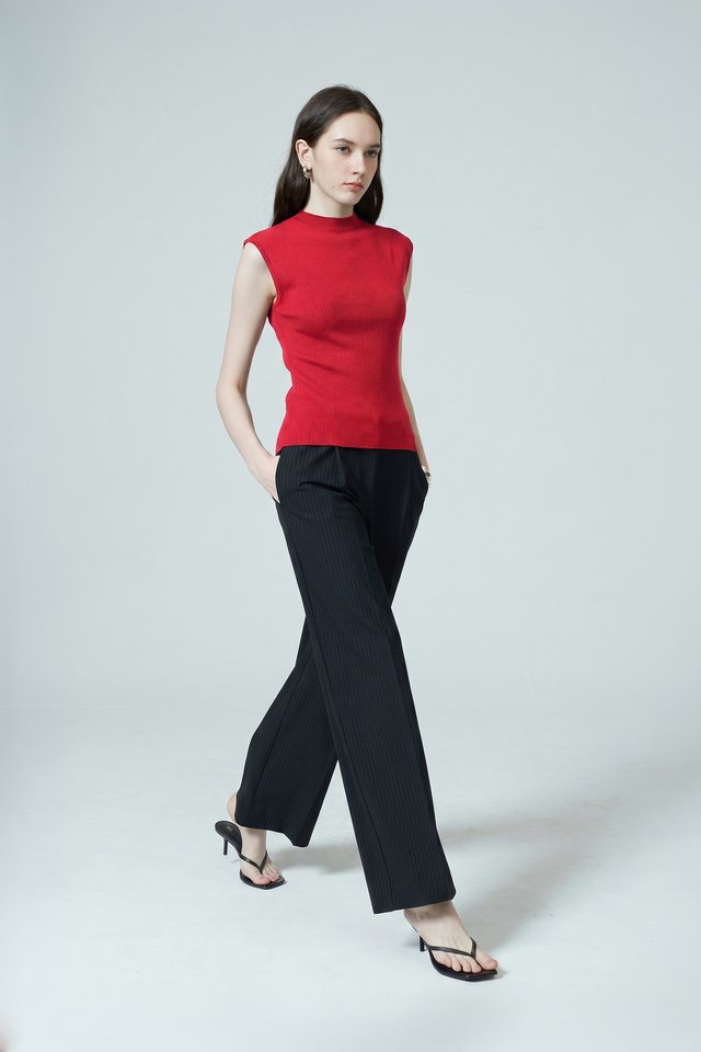MOCK NECK KNIT TOP