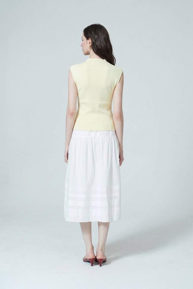 MOCK NECK KNIT TOP