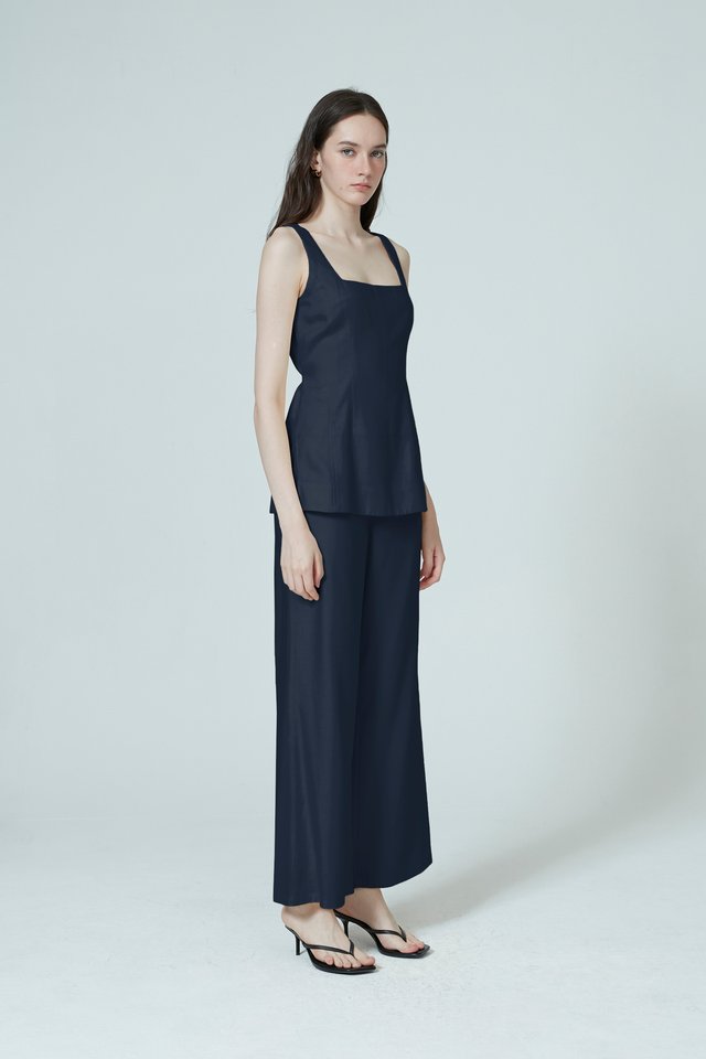 SCOOP NECK TUNIC TOP
