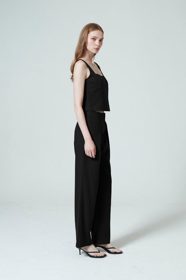 PLEATED STRAIGHT PANTS