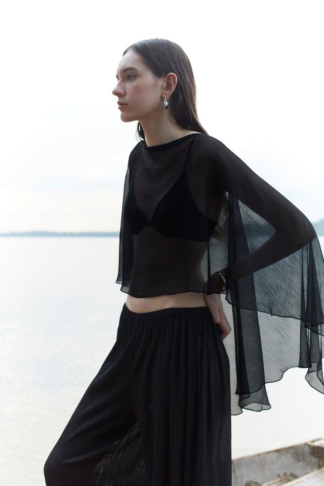 SHEER CAPE TOP