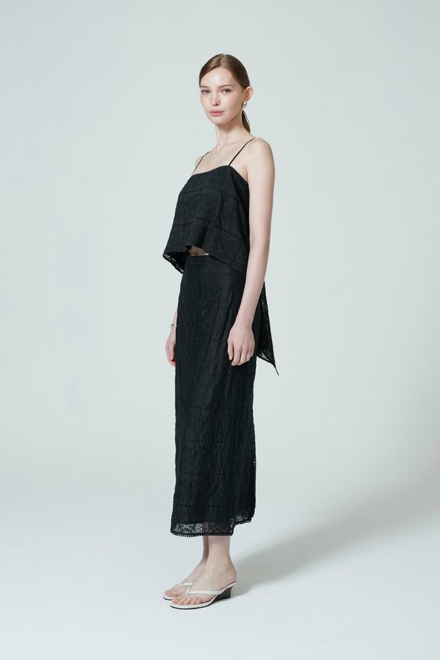 CARLA EMBROIDERY TIE BACK TOP