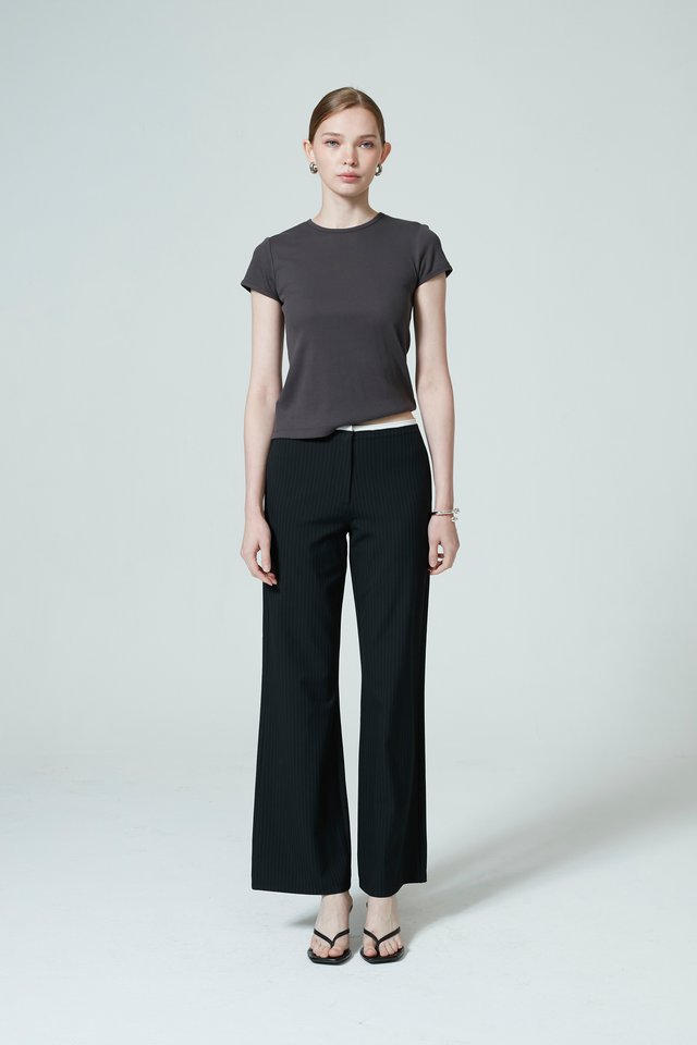 RIBBED SKINNY TEE