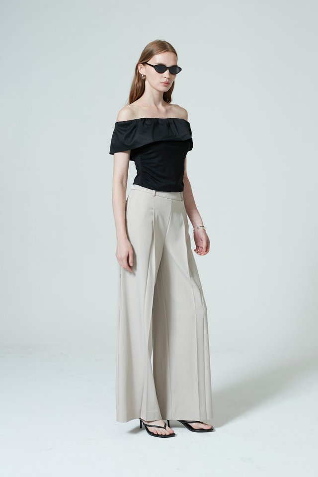 OFF SHOULDER TOP
