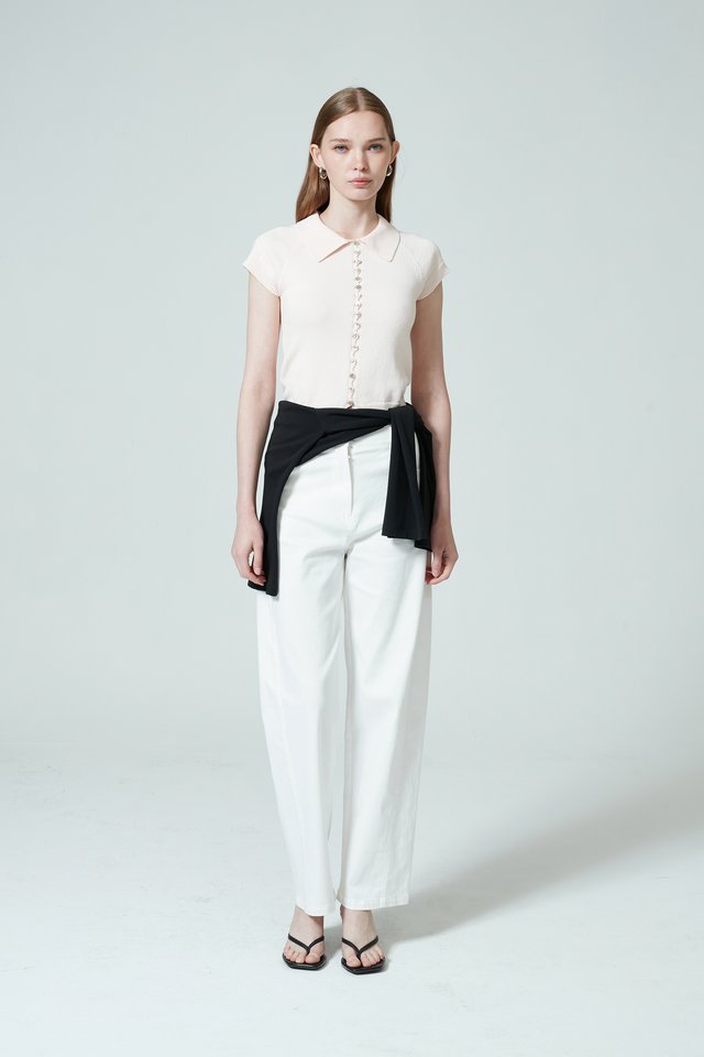 COLLARED BUTTON KNIT TOP