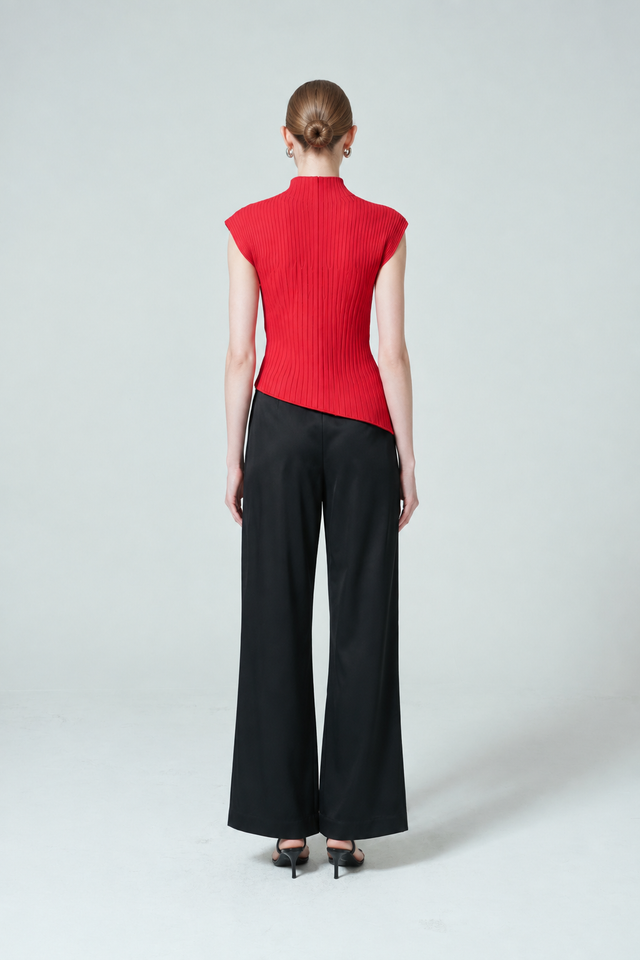 RIBBED MOCK NECK TOP