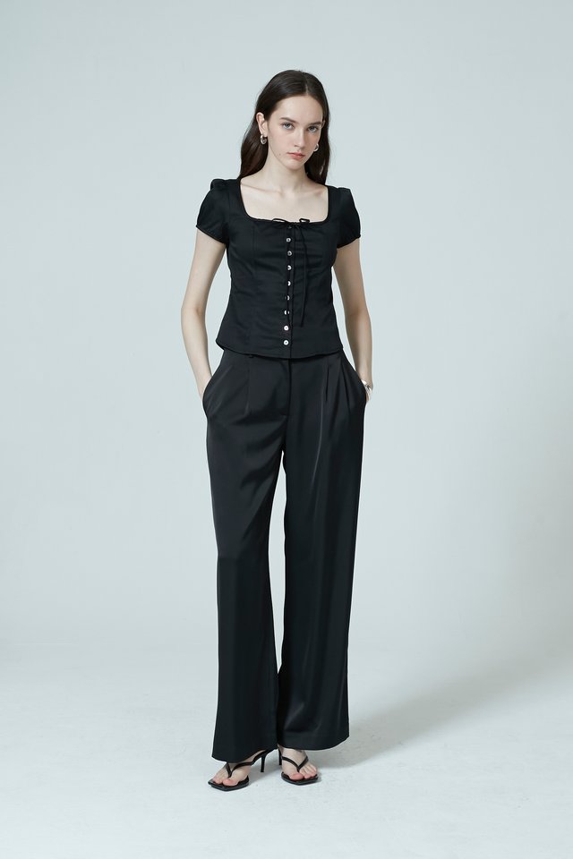 SATIN PLEATED STRAIGHT PANTS