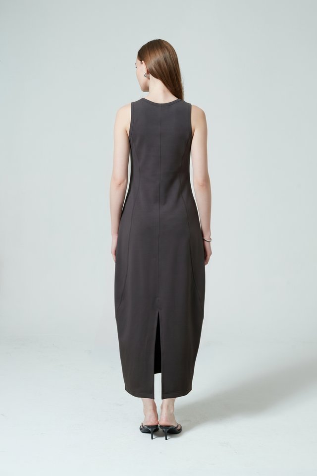 SLEEVELESS COCOON DRESS