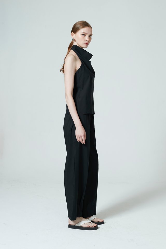 HALTER NECK TOP