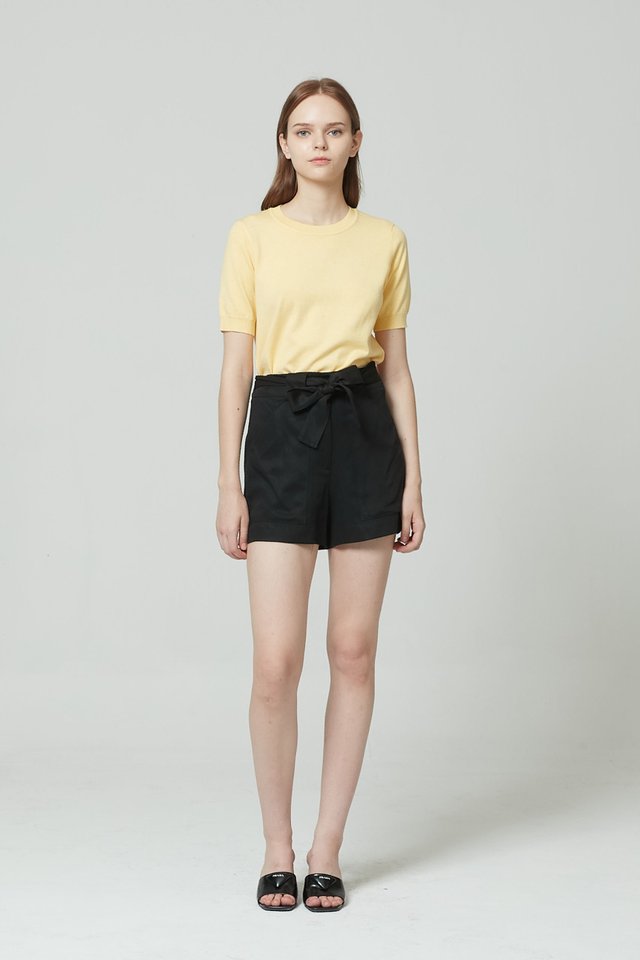 BELTED POCKET SHORTS